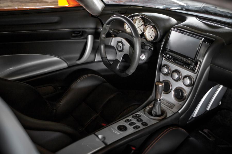 Интерьер Saleen S7 Twin Turbo 2005 года  (фото 14 из 152)